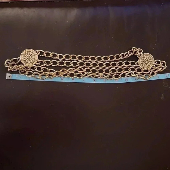 Escada Vinatge Designer Women’s Gilted Gold Tone Couture Chain Link Belt - Picture 13 of 15